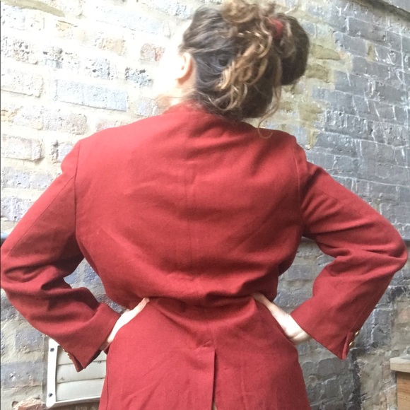 Vintage 1970s wool blazer with gold buttons - Picture 3 of 9